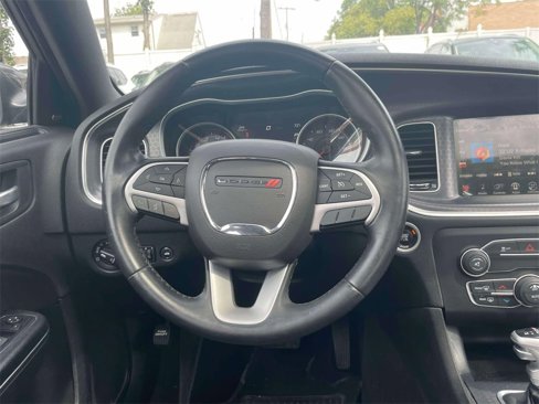 Used 2016 Dodge Charger SXT w/ Navigation & Travel Group image 13