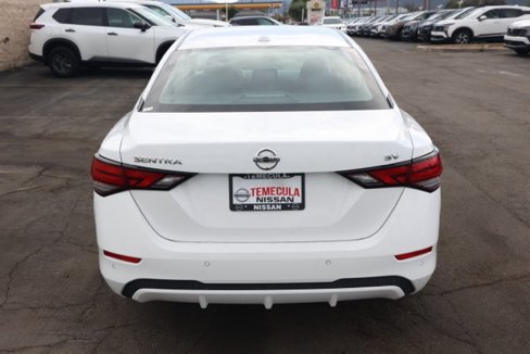 Used 2023 Nissan Sentra SV image 5