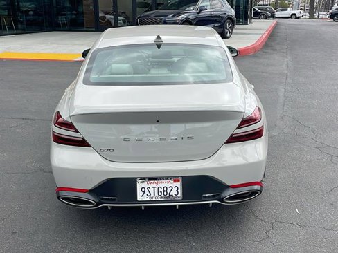 Used 2025 Genesis G70 2.5T image 8