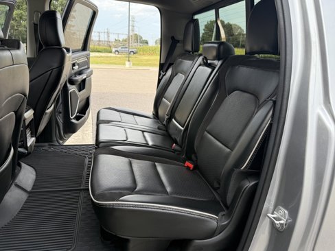 Used 2022 RAM 1500 Laramie image 35