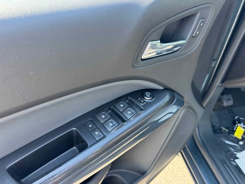 Used 2017 Chevrolet Colorado Z71 image 18