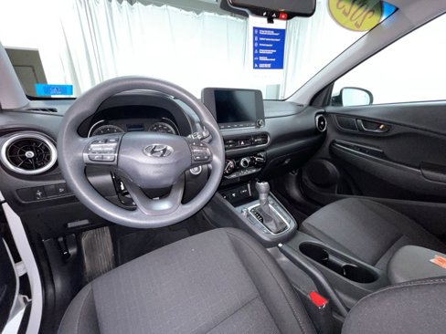 Used 2023 Hyundai Kona SEL image 3