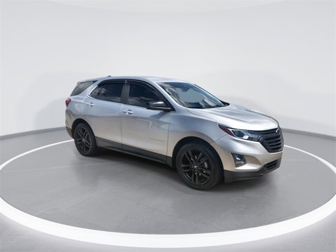 Used 2021 Chevrolet Equinox LT image 2