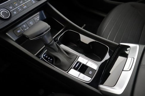 Used 2025 Hyundai Santa Cruz SE image 27