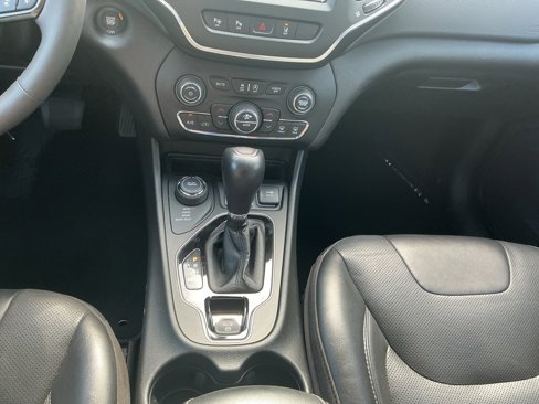 Used 2023 Jeep Cherokee Altitude Lux image 24