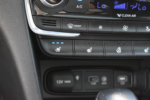 Used 2020 Hyundai Santa Fe Limited image 26