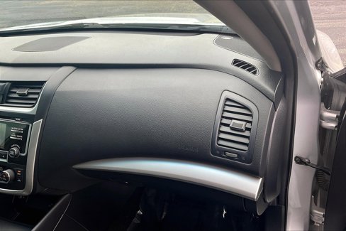 Used 2017 Nissan Altima 2.5 SV image 17