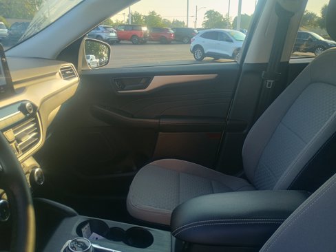 Certified 2022 Ford Escape SE w/ Convenience Package image 17