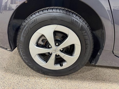 Used 2012 Toyota Prius Three image 56