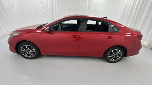 Used 2023 Kia Forte LXS image 6