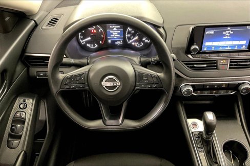 Used 2023 Nissan Altima 2.5 S image 7