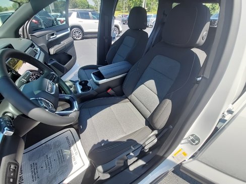 New 2026 GMC Terrain Elevation image 13