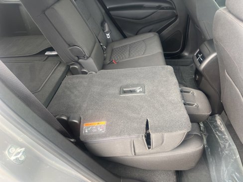 Used 2018 Chevrolet Equinox LT image 44