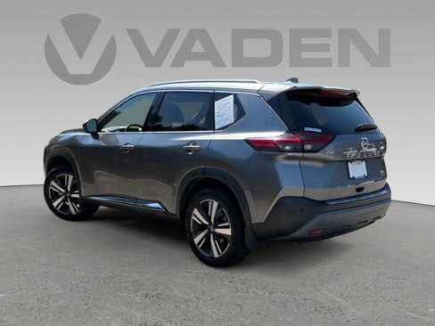 Used 2021 Nissan Rogue SL w/ Premium Package image 23