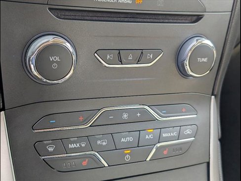 Used 2016 Ford Edge SEL w/ Equipment Group 201A image 16