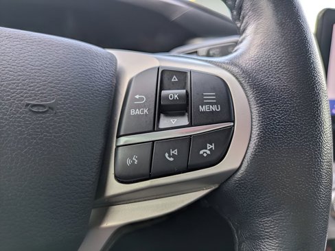Used 2021 Ford Explorer XLT w/ Equipment Group 202A image 28