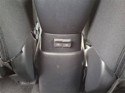 Used 2021 Nissan Kicks S image 18