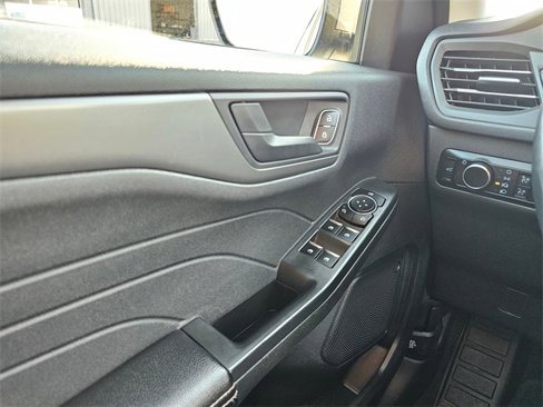 Used 2023 Ford Escape Active image 28
