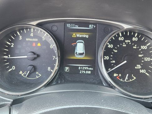 Used 2015 Nissan Rogue SV image 23