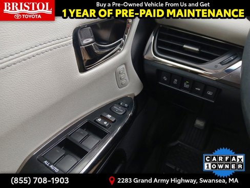 Used 2017 Toyota Avalon Limited image 22