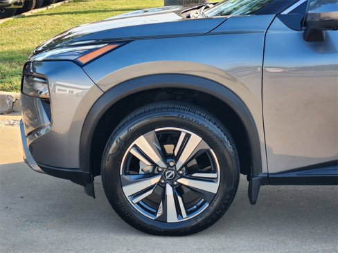 Used 2024 Nissan Rogue SL w/ SL Premium Package image 9