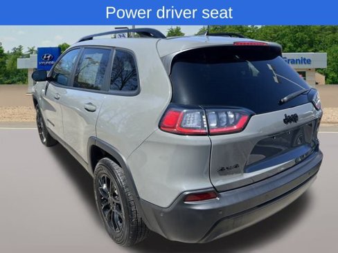 Used 2023 Jeep Cherokee Altitude Lux image 9