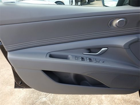New 2025 Hyundai Elantra Sport image 15