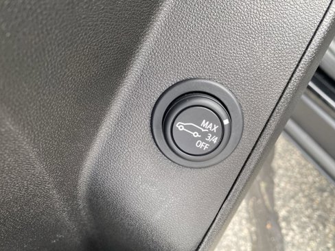 Used 2024 Chevrolet Equinox LT image 20