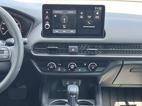 New 2026 Honda HR-V LX image 9