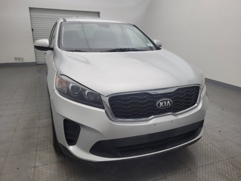 Used 2020 Kia Sorento LX image 14