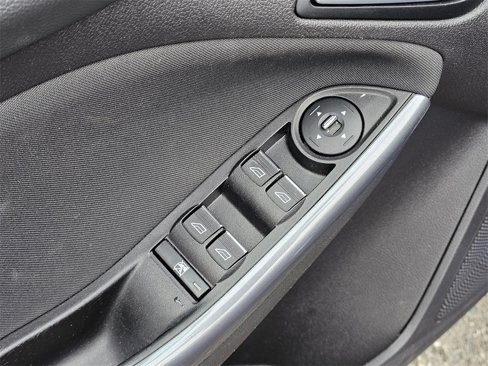 Used 2013 Ford Focus Titanium w/ Titanium Handling Pkg image 18