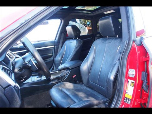 Used 2017 BMW 330i Gran Turismo xDrive image 16