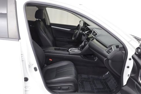 Used 2018 Honda Civic Touring image 28