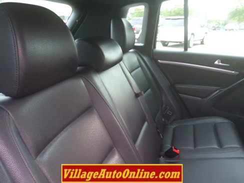 Used 2016 Volkswagen Tiguan R-Line image 32
