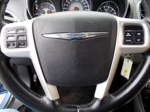 Used 2011 Chrysler 200 Touring image 29