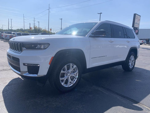 Used 2023 Jeep Grand Cherokee L Limited w/ Luxury Tech Group II image 4