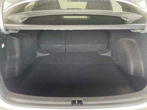 Used 2021 Toyota Corolla LE image 45