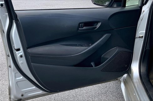Used 2022 Toyota Corolla LE image 24