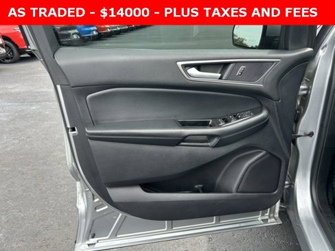Used 2020 Ford Edge SEL image 12