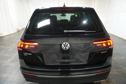 Used 2021 Volkswagen Tiguan SEL w/ 2-Row Tiguan MDO Package image 4