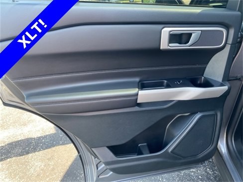 Used 2024 Ford Explorer XLT w/ Equipment Group 202A image 25