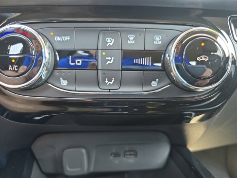 New 2025 Chevrolet Trax LT w/ Driver Confidence Package image 26