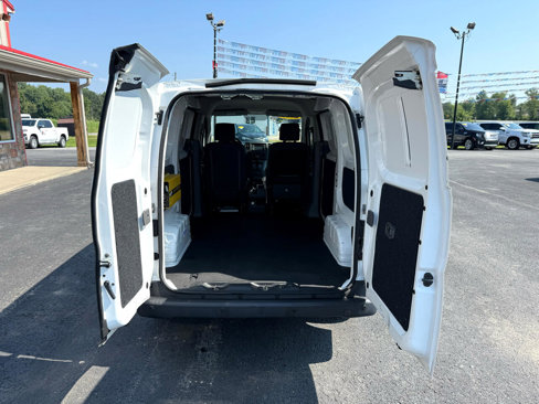 Used 2017 Chevrolet City Express LT w/ Technology Package image 6