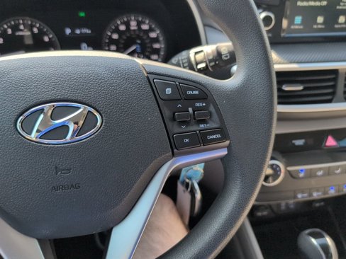 Used 2021 Hyundai Tucson SE image 27