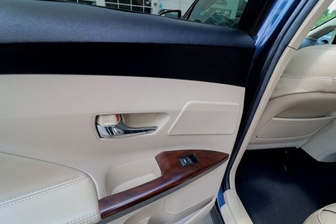 Used 2015 Toyota Venza Limited image 37