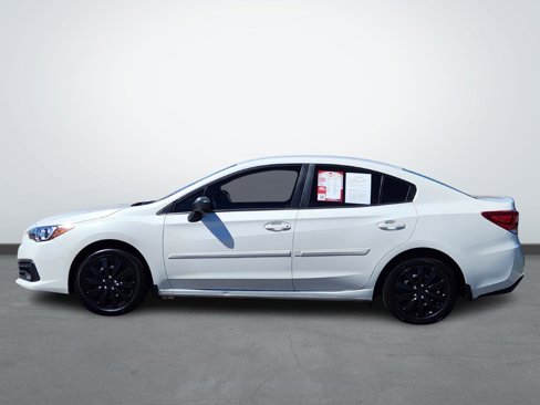 Used 2020 Subaru Impreza 2.0i image 2