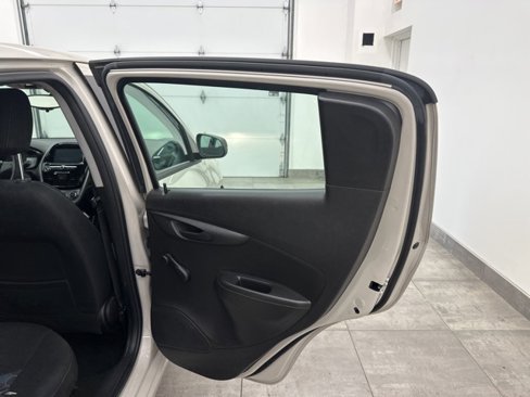Used 2018 Chevrolet Spark LS image 34