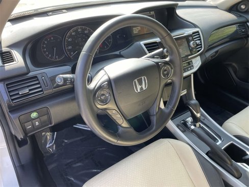Used 2015 Honda Accord EX-L image 14