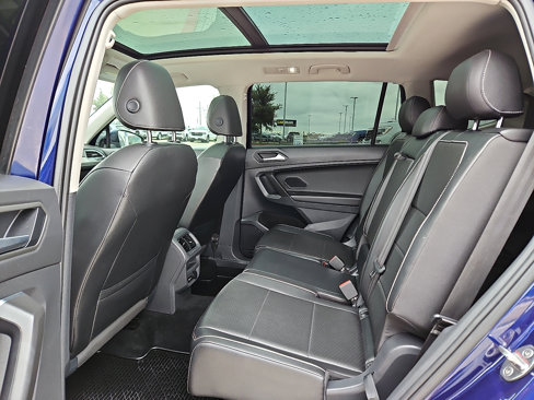 Certified 2021 Volkswagen Tiguan SEL image 9