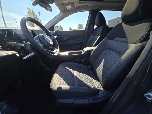 New 2025 Nissan Kicks SV w/ SV Premium Package image 22